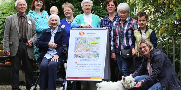 Eine Gruppenaufnahme des Vereins "Nachbarschaft Ost e.V."